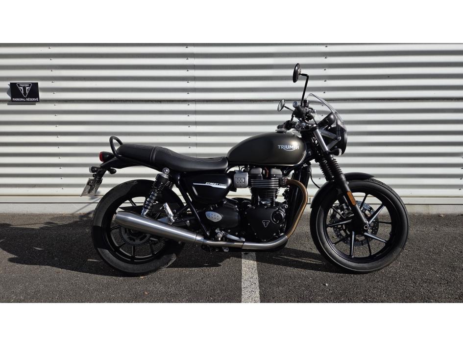 TRIUMPH STREET TWIN  900