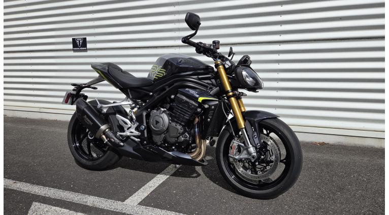TRIUMPH SPEED TRIPLE 1200 RS