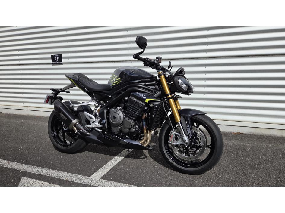 TRIUMPH SPEED TRIPLE 1200 RS