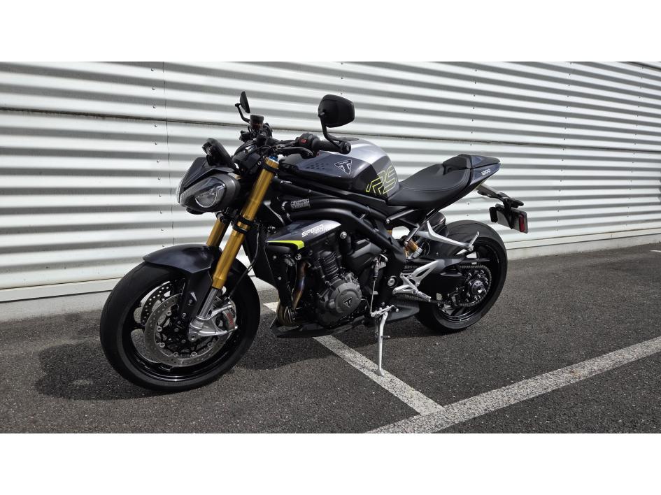 TRIUMPH SPEED TRIPLE 1200 RS