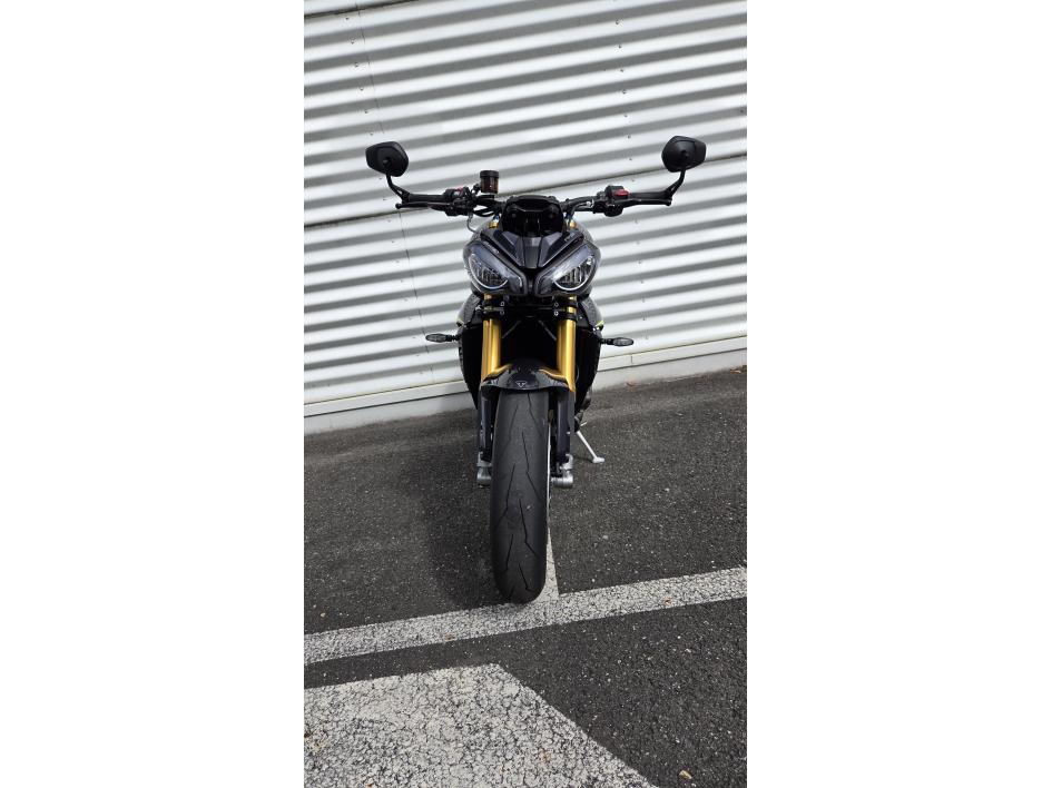 TRIUMPH SPEED TRIPLE 1200 RS