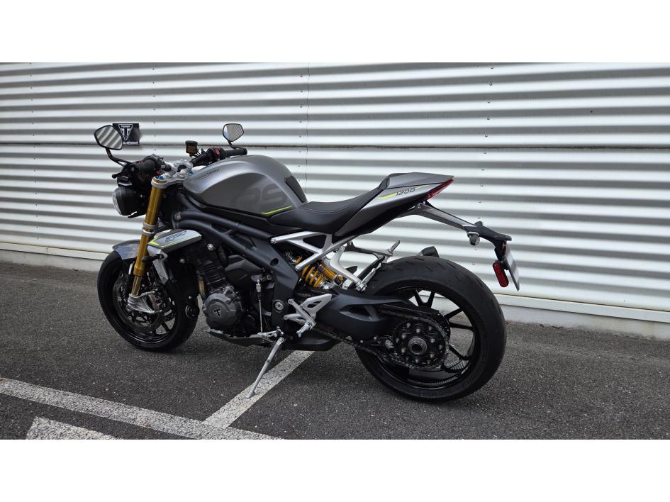 TRIUMPH SPEED TRIPLE 1200 RS