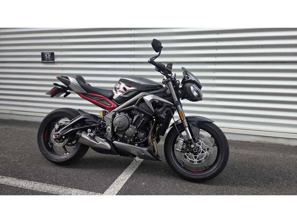 TRIUMPH STREET TRIPLE 765 RS
