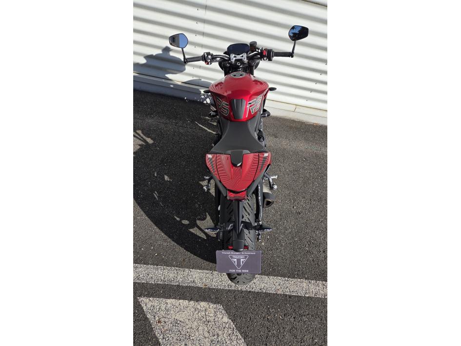TRIUMPH STREET TRIPLE 765 RS