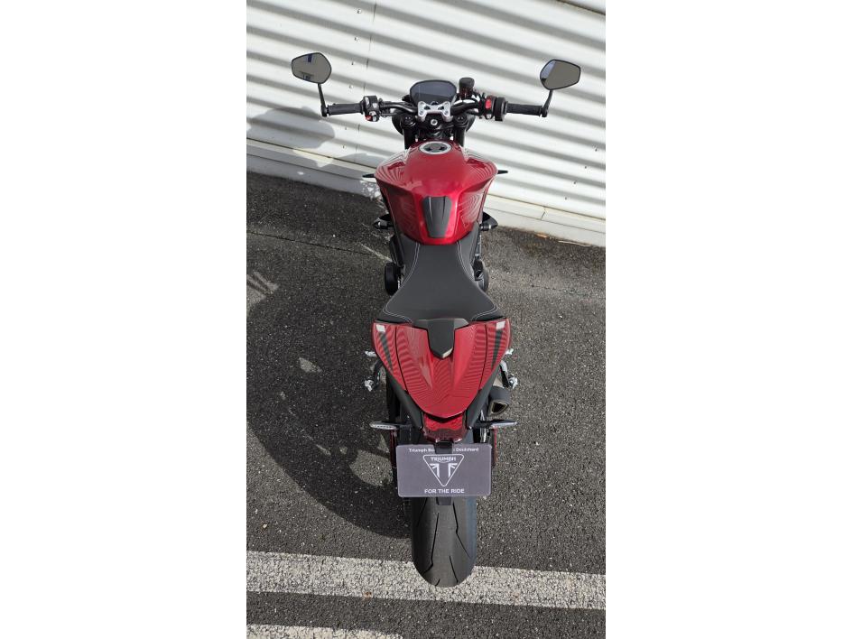 TRIUMPH STREET TRIPLE 765 RS